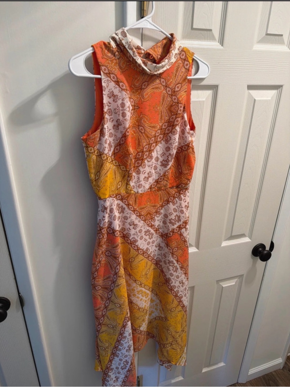 Vince Camuto Orange, Yellow & White Paisley Sleeveless Midi Dress